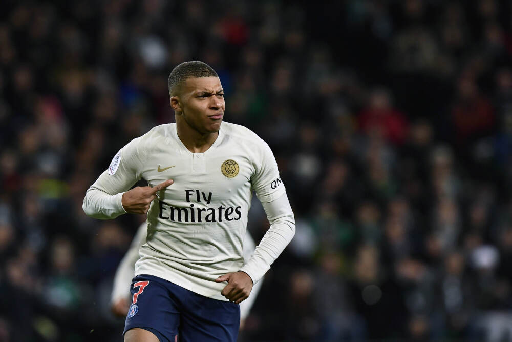 零跑十年交出硬核成绩单，下个十年力争世界级玩家